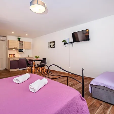 Cozy In With Kitchen Biograd Na Moru
