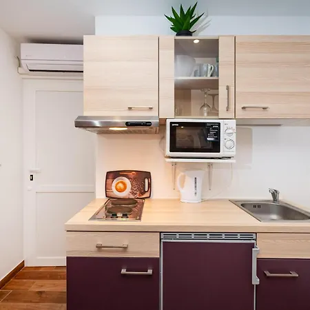 Cozy In With Kitchen * Biograd Na Moru